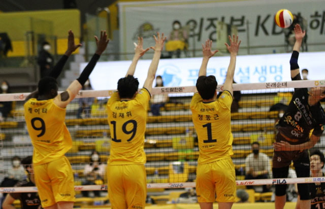 [2020-2021 V리그 준PO] 4월 4일 vs OK금융그룹