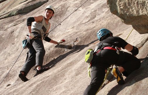 LIG손해보험 배구단 암벽등반 훈련 현장
