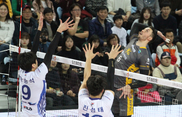 [2017-2018 V리그] 2월 15일 vs 대한한공