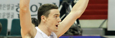 ''페피치 26점'' LIG손보, 우리캐피탈 3-1 제압