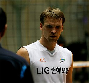 팜펠, 대한항공전 16점 ''국내무대 돌풍 일으킬까''