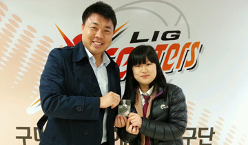 ''나는팬이다2'' 이벤트 당첨회원에게 상품전달